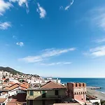 -fronte Mare- Centro Storico شقة *