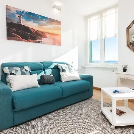Apartamento -fronte Mare- Centro Storico *