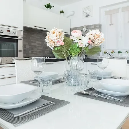 Apartamento -fronte Mare- Centro Storico Varazze